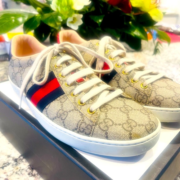 Gucci Shoes Authentic Womens Gucci Sneakers Poshmark